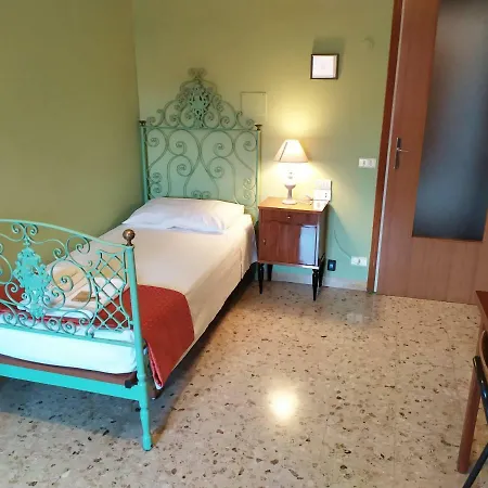 Delle Cartiere Hostal Toscolano-Maderno