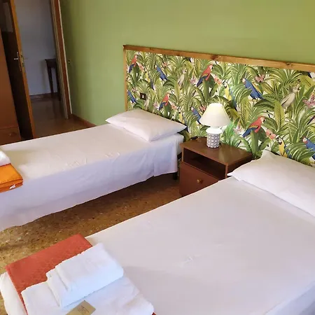 Delle Cartiere Hostal *