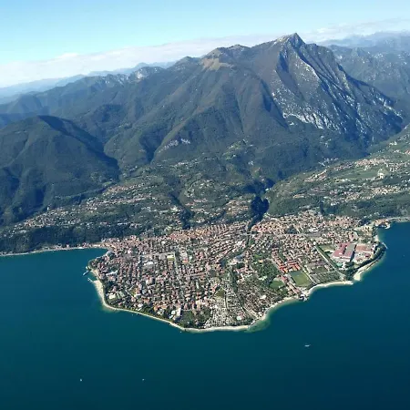 Delle Cartiere Vandrarhem Toscolano Maderno