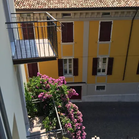 Vandrarhem Delle Cartiere Toscolano Maderno