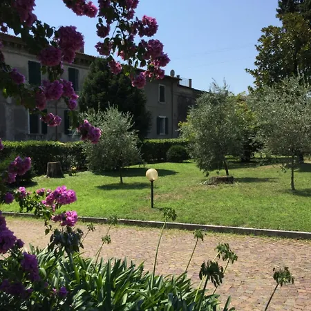 Delle Cartiere Vandrarhem Toscolano Maderno